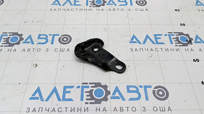 Кронштейн амортизатора двери багажника левый BMW X1 F48 16-19 на кузове под электро