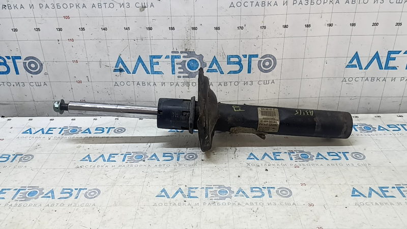 Амортизатор передний правый Audi A3 8V 15-20 4d, 5d AWD