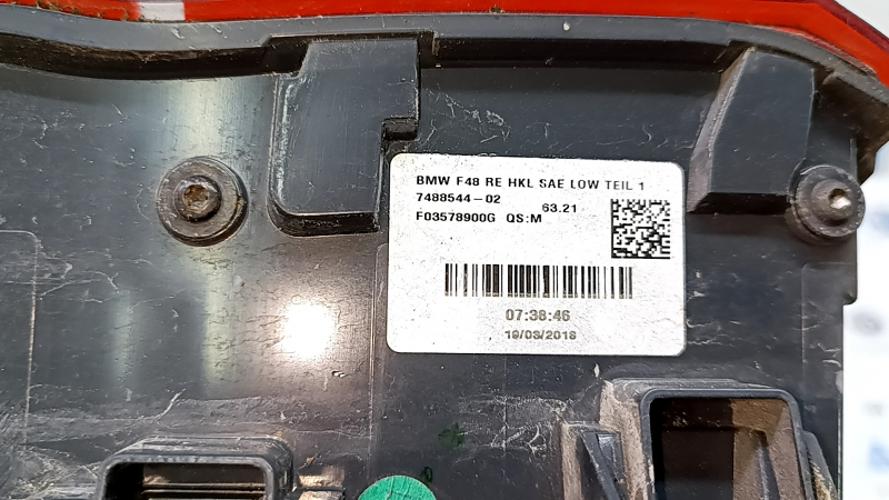 Фонарь внешний крыло правый BMW X1 F48 16-22 галоген
