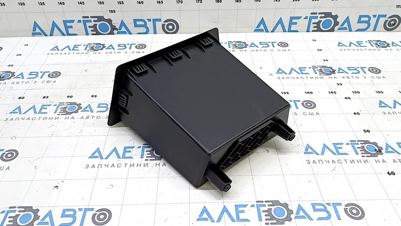 Карман багажника правый BMW X1 F48 16-22 царапины