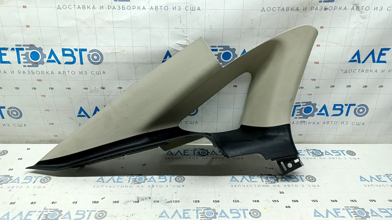 Накладка задней стойки верхняя левая Ford Fusion mk5 17-19 серая с черной накладкой, под химчистку
