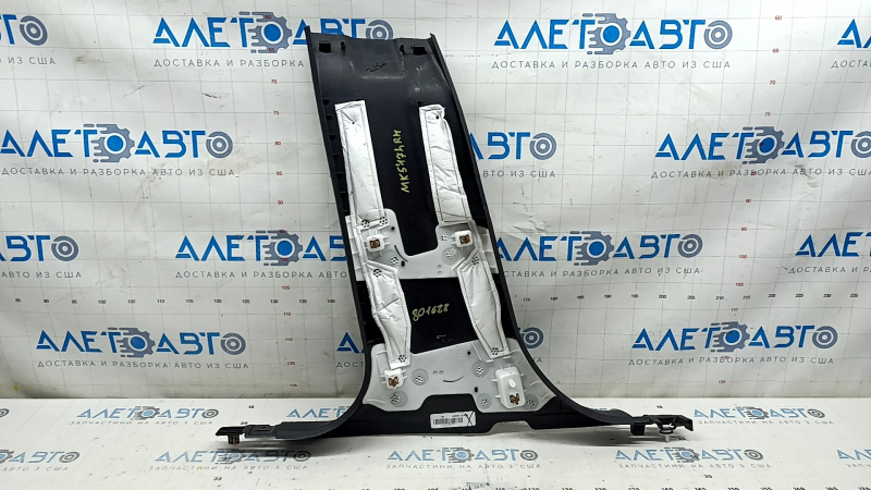 Накладка центральной стойки нижняя правая Ford Fusion mk5 17-20 черная, царапины