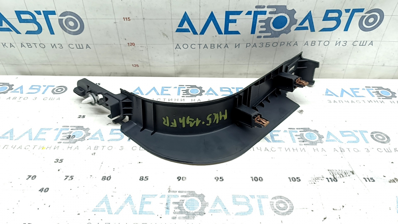 Накладка передней стойки нижняя правая Ford Fusion mk5 17-20 черн, царапины