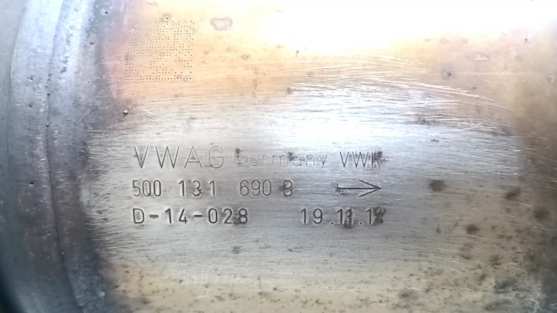 Детализация на трубе с маркировкой VWAG для Audi модели A3.