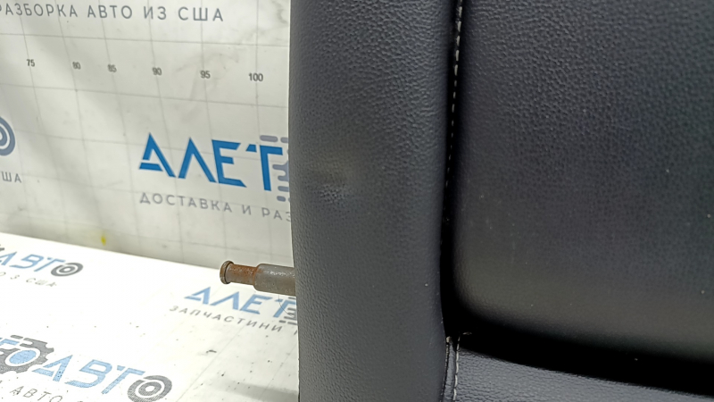 Спинка заднего ряда сидений левая Ford Fusion mk5 17-20 кожа черная, с ремнем и подлокотником, примятости, царапины
