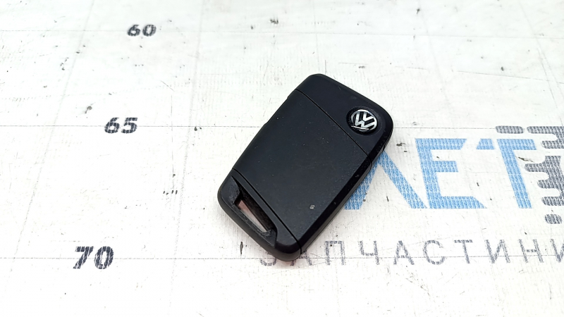 Ключ VW Tiguan 18-20 keyless 5 кнопок, тип 2, царапины