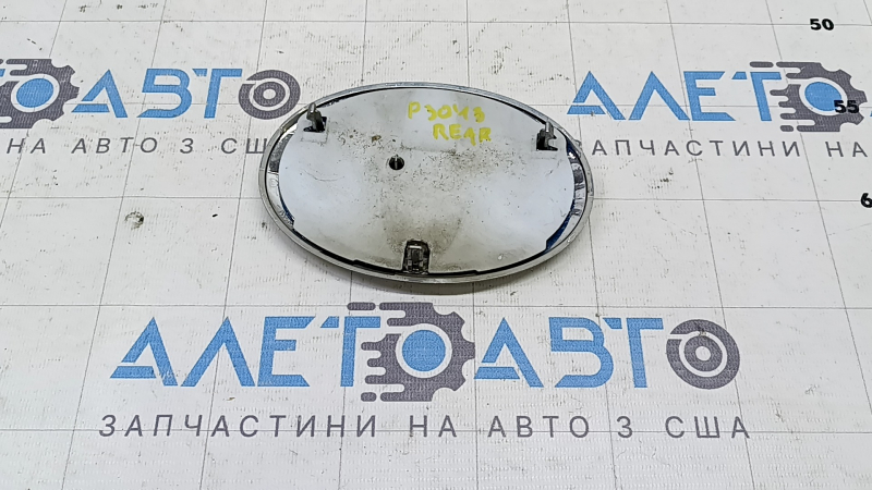 Эмблема Toyota двери багажника Toyota Prius 30 10-15 облез хром