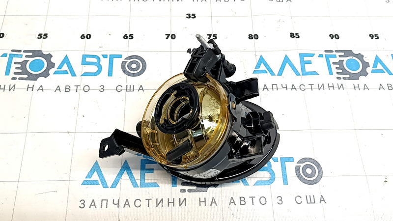 Противотуманная фара птф правая VW Jetta 11-14 USA