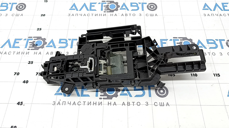 Механизм ручки двери передней левой Jeep Grand Cherokee WL 21-26