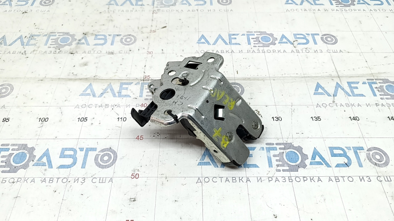 Замок крышки багажника VW Passat b7 12-15 USA без накладки