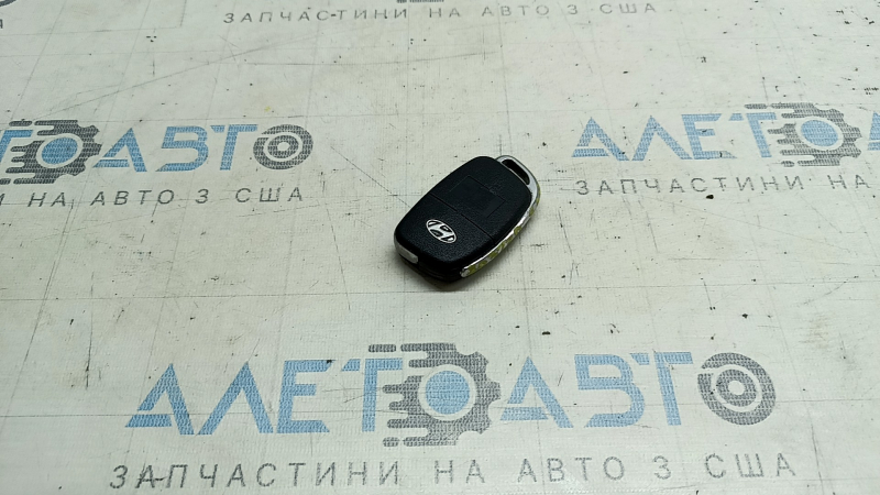 Ключ Hyundai Santa FE Sport 17-18 4 кнопки, потерт