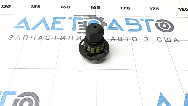 Отбойник капота правый Jeep Grand Cherokee WL 21-26 регулируемый