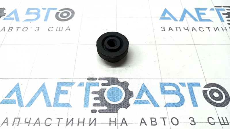 Подушка радиатора верхняя правая Subaru Outback 15-19 резина