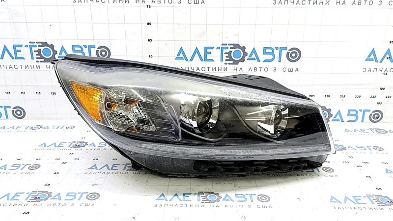 Фара передняя правая голая Kia Sorento 19-20 галоген + LED DRL, адаптив с накладкой и креплениями, под полировку