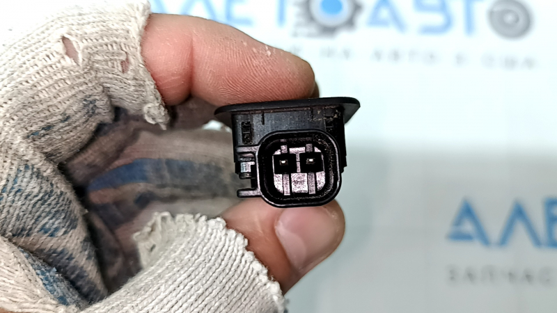 Кнопка keyless двери багажника Jeep Grand Cherokee WL 21-26
