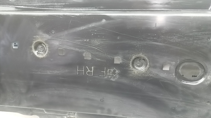 Защита днища передняя правая Mazda 3 19-26 потерта