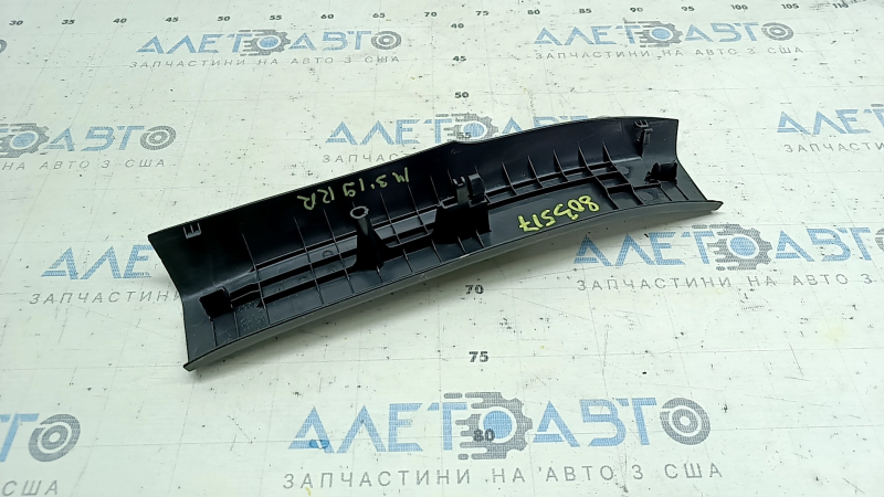 Накладка порога задняя правая Mazda 3 19-26 черная, Japan built, царапины