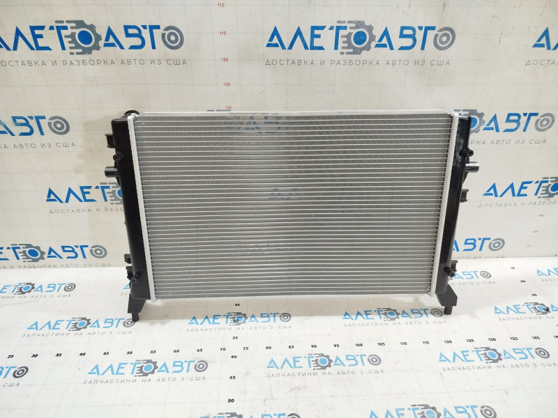 Радиатор охлаждения вода VW Passat b8 16-19 USA 1.8T, 2.0T