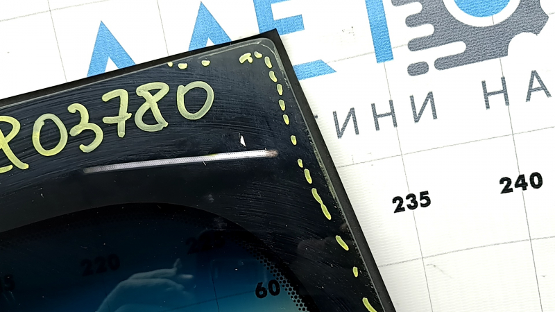 Лобовое стекло Subaru Outback 17-19 с подогревом зоны дворников, песок, воздух по кромке