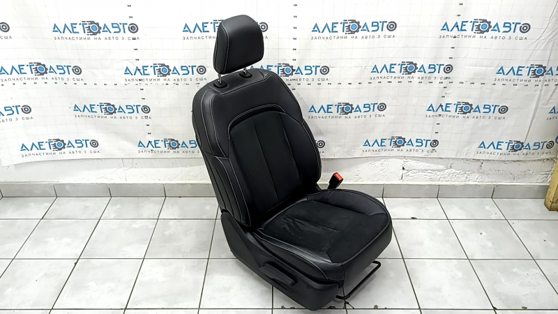 Пассажирское сидение Jeep Grand Cherokee WL 21-23 с airbag, механическое, подогрев, кожа черная с перфорацией