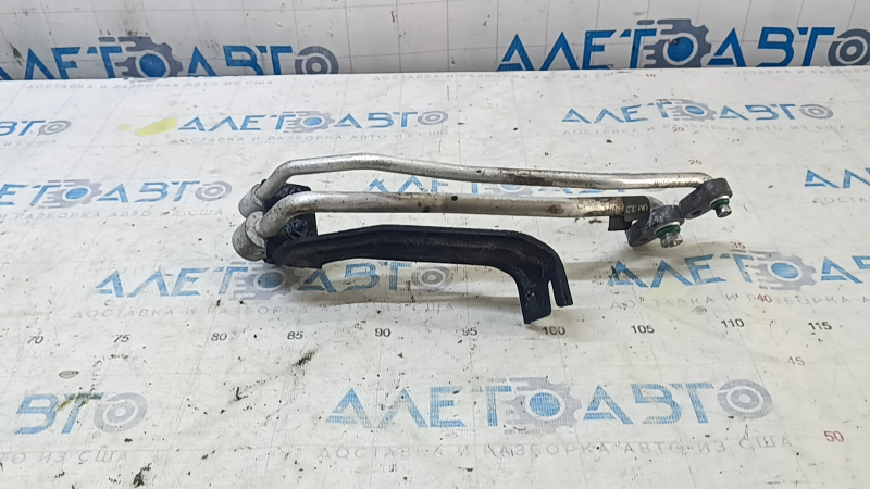 Трубка кондиционера от конденсера Kia Sorento 19-20 3.3