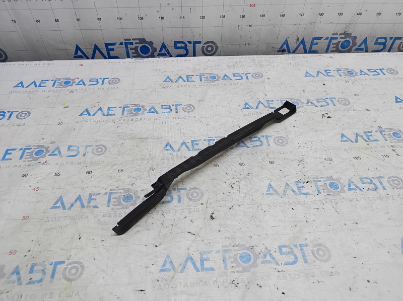 Дефлектор интеркулера правый Audi A3 8V 15-20 1.8Т, 2.0T