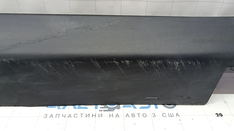 Порог левый Jeep Grand Cherokee WL 21-26 long, структура, примят, сломаны крепления, царапины