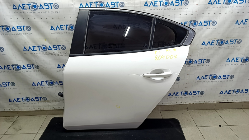 Дверь в сборе задняя левая Mazda 3 19-26 4d белый 25D, тычка