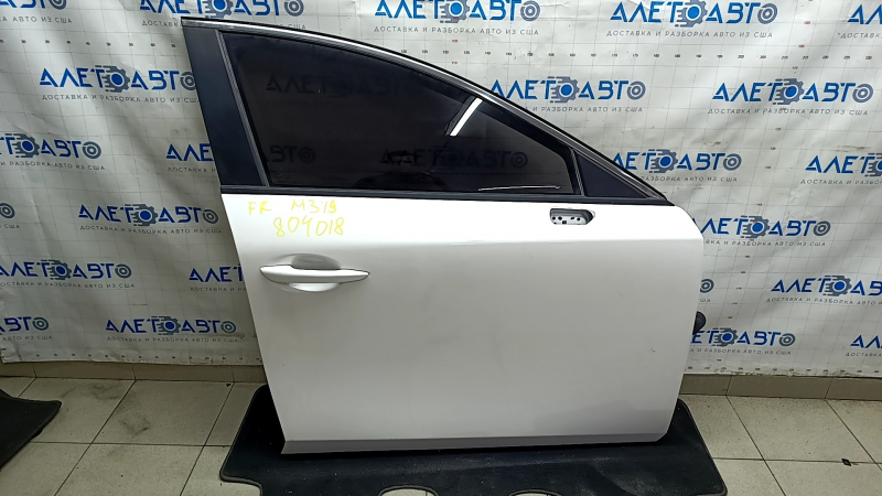 Дверь в сборе передняя правая Mazda 3 19-26 4d