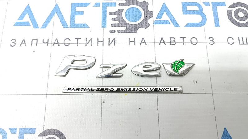 Эмблема Pzev двери багажника Subaru Outback 15-19