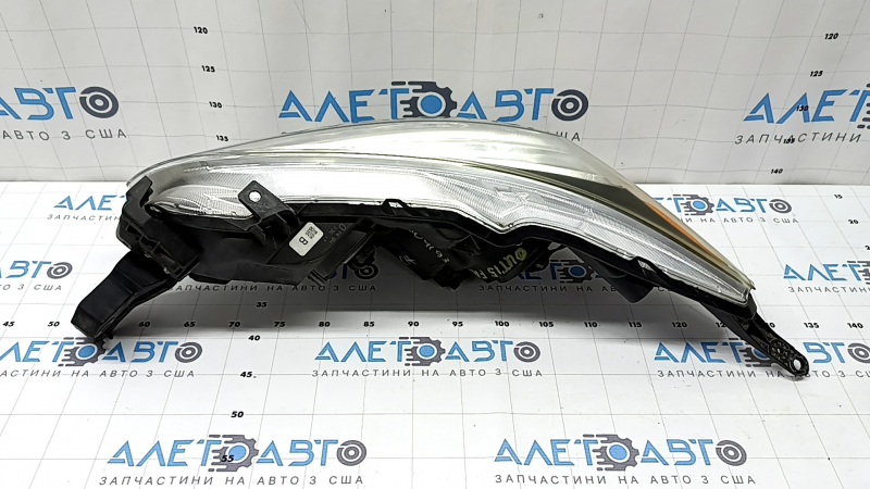 Фара передняя правая Subaru Outback 15-17 дорест, галоген, темная, под полировку