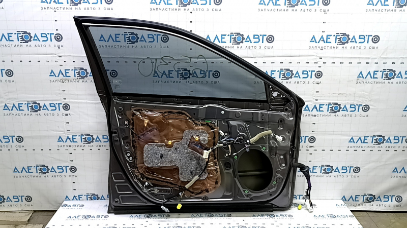 Дверь в сборе передняя левая Toyota Camry v55 15-17 usa, графит 1H1, keyless, тычки на молдинге