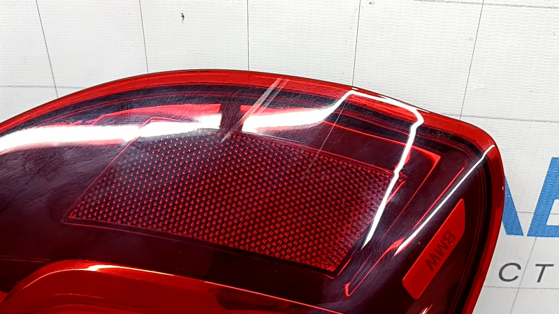 Фонарь внешний крыло левый BMW X5 F15 14-18 LED, потерт