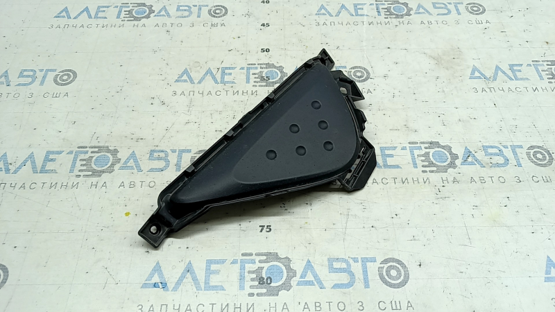 Заглушка птф правая Toyota Prius 50 16-18 структура, песок