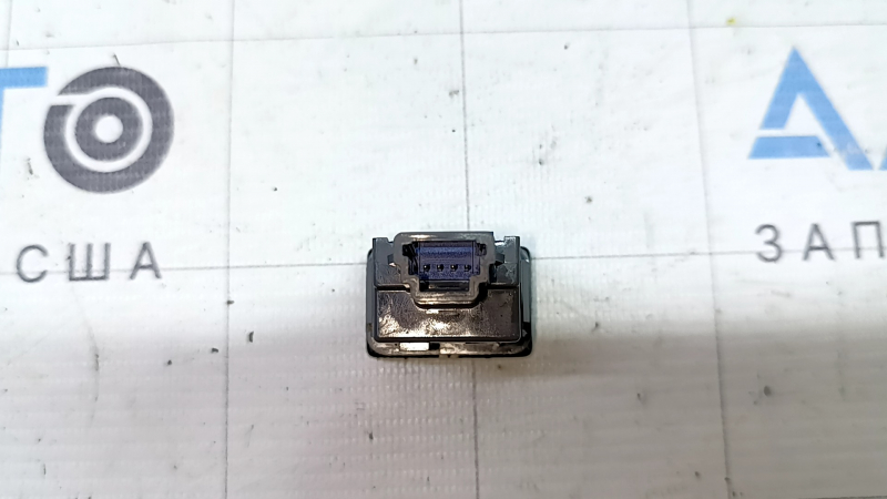 Кнопка EV MODE Toyota Camry v55 15-17 usa