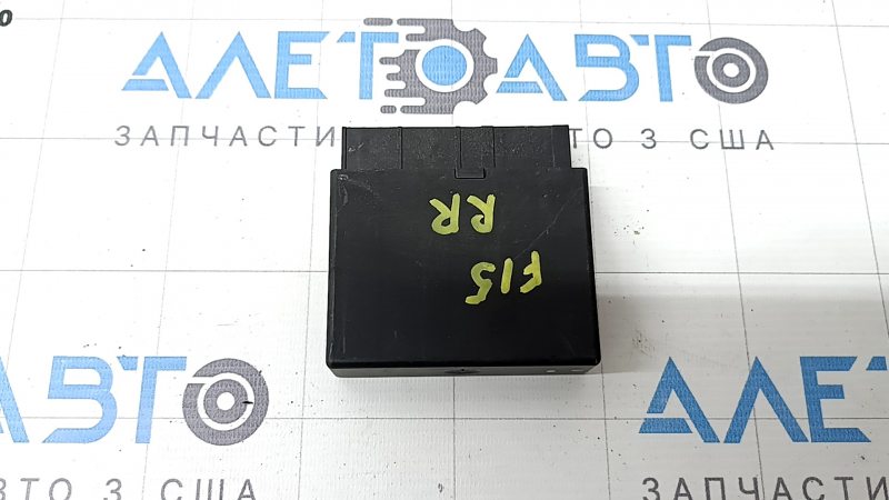 Блок управления парктрониками BMW X5 F15 14-18