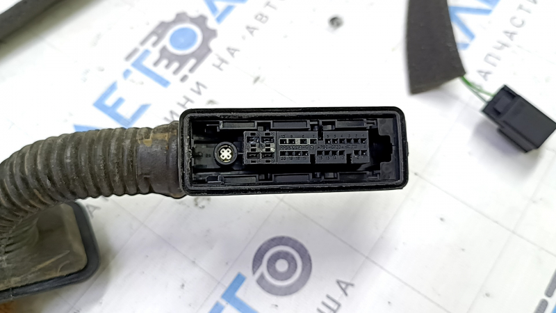 Проводка двери передней правой Volvo XC60 18-26 под keyless и камеру