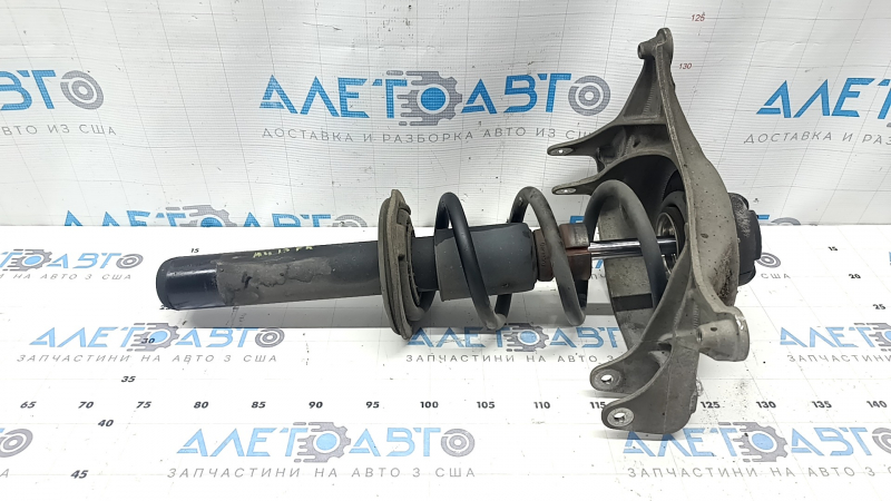 Стойка амортизатора в сборе передняя правая Audi A4 B8 13-16 рест