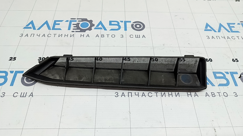 Сетка воздухоприемника Audi A4 B8 13-16 2.0T