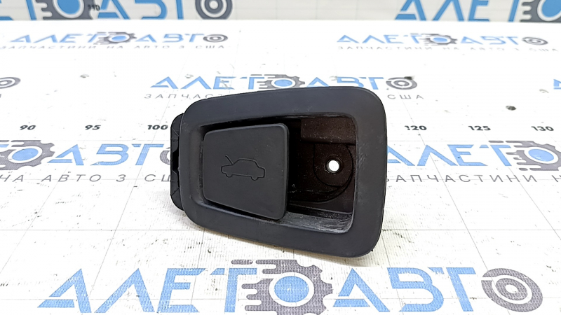 Ручка открытия замка капота салонная Volvo XC60 20-26 с накладкой