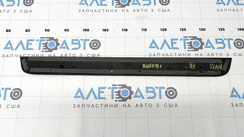 Накладка порога вненш передняя правая Audi A4 B8 08-16 седан хром, S line, сломана направляющая