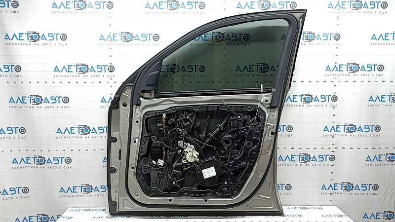 Дверь в сборе передняя правая Mercedes W167 GLE 350 450 20-26 keyless, серебро 859, тычки