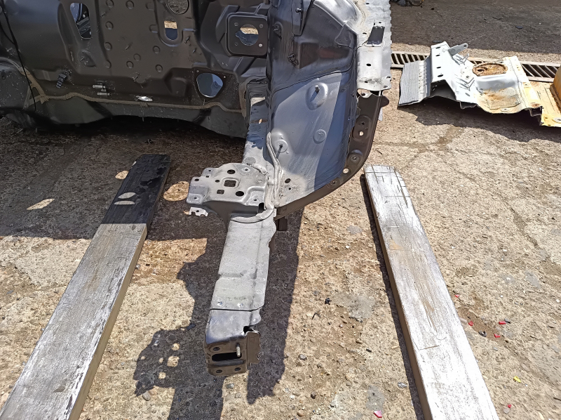Четверть передняя левая Toyota Camry v55 15-17 usa, на кузове, графит 1H1