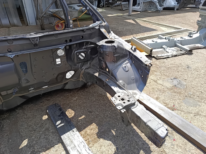 Четверть передняя левая Toyota Camry v55 15-17 usa, на кузове, графит 1H1