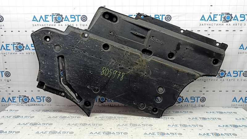 Защита днища передняя левая Toyota Venza 21-24 примята, затерта