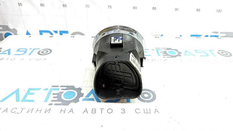 Дефлектор воздуховода передней панели правый Fiat 500 12-15 с хром обрамлением