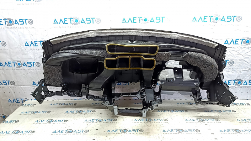 Торпедо передняя панель без AIRBAG Mitsubishi Outlander 14-22 черн, царапины