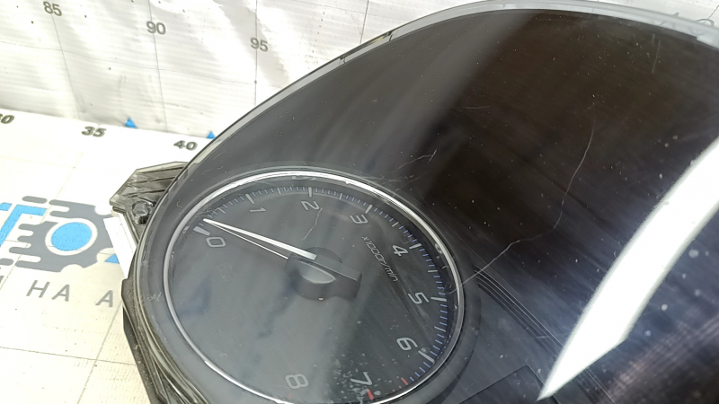 Щиток приборов Mitsubishi Outlander 16-18 132к, царапины