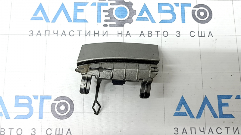 Заглушка буксировочного крюка переднего бампера Mercedes W167 GLE 350 450 20-23 верхняя часть, сломаны крепления