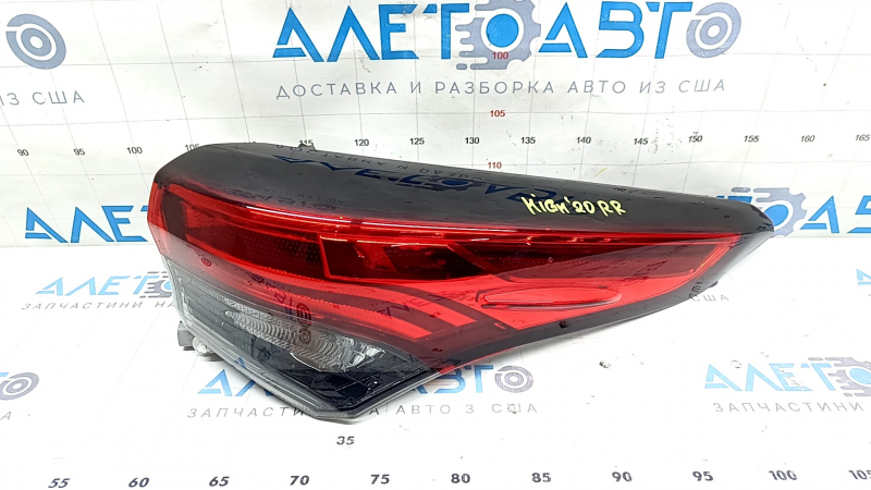 Фонарь внешний крыло правый Toyota Highlander 20-23 LED, без крепления, царапины